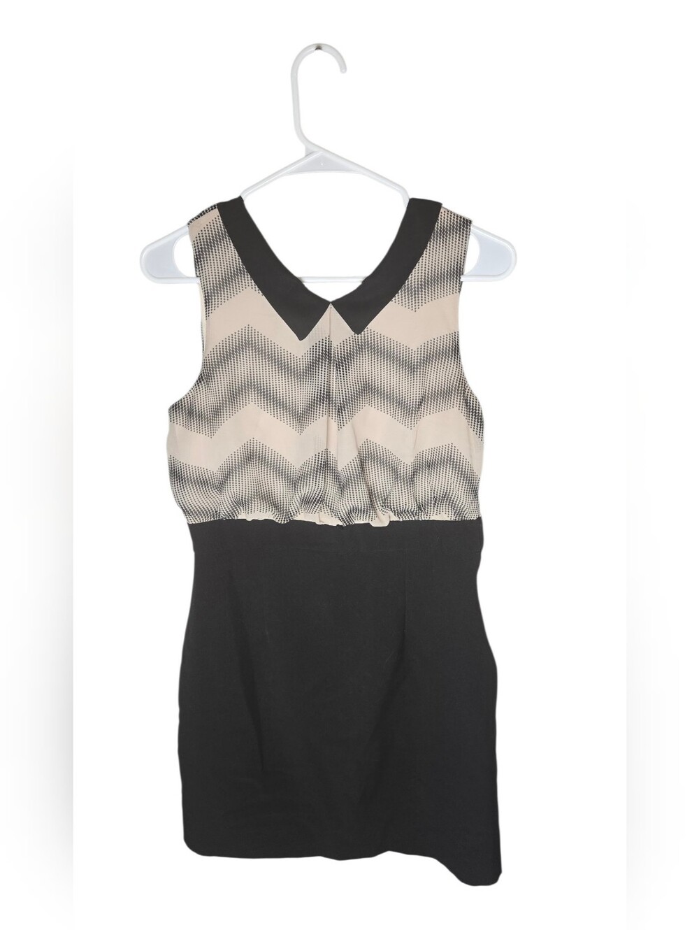 A.Byer Juniors Chevron Collared Sleeveless Empire Waist Dress Size 9, Office